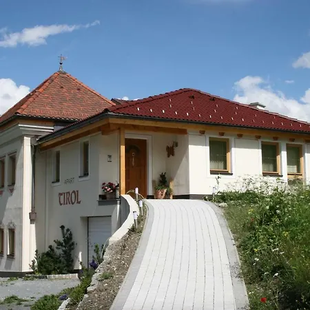 Apart Tirol Διαμέρισμα *